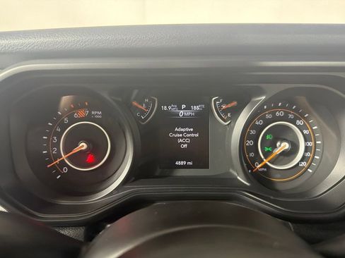 Used 2025 Jeep Wrangler Unlimited Sport AWD/4WD image 31