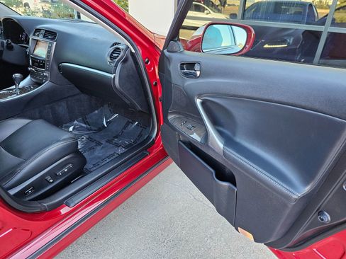 Used 2012 Lexus IS 250 image 31