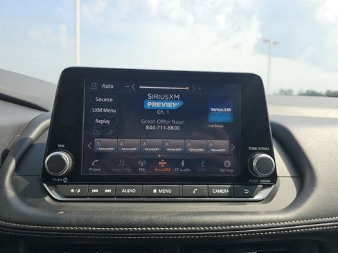 Used 2024 Nissan Rogue SV FWD image 35