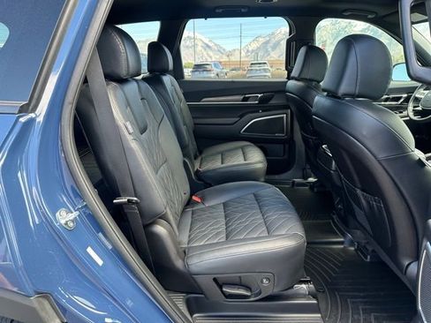 Used 2025 Kia Telluride AWD image 14