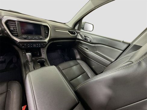 Used 2017 GMC Acadia SLT image 24