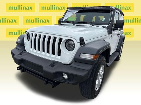 Used 2019 Jeep Wrangler Sport AWD/4WD image 10