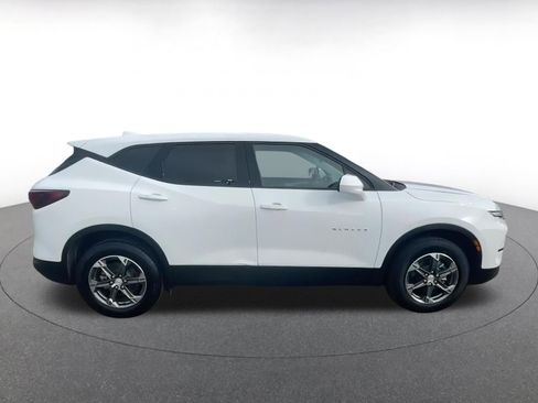 Used 2025 Chevrolet Blazer LT image 16