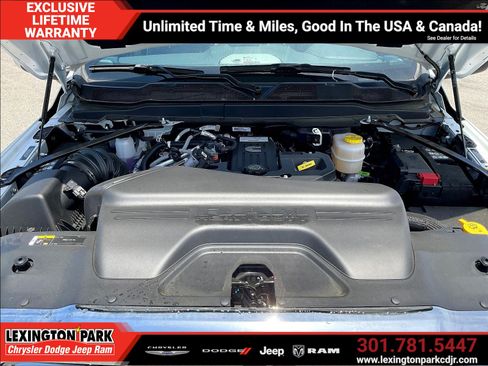 New 2026 RAM 2500 Laramie AWD/4WD image 11