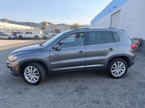 Used 2016 Volkswagen Tiguan SE FWD image 13