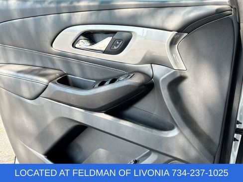 Used 2023 Chevrolet Traverse LT w/ Midnight/Sport Edition AWD/4WD image 21