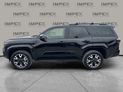 Used 2026 Toyota 4Runner TRD Sport AWD/4WD image 2