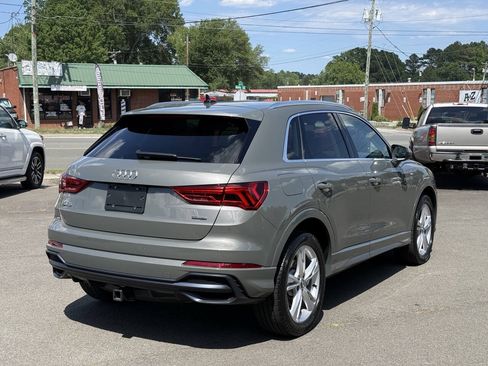 Used 2020 Audi Q3 2.0T Premium Plus w/ Premium Plus Package AWD/4WD image 8