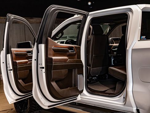 Used 2024 GMC Sierra 1500 Denali image 32