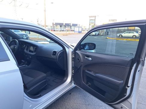 Used 2023 Dodge Charger SXT w/ Blacktop Package image 16