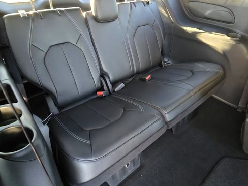 New 2026 Chrysler Voyager LX image 14
