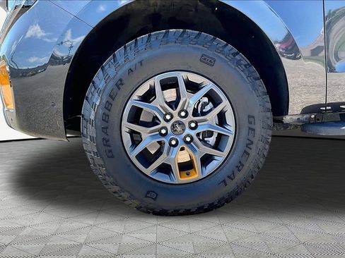 Certified 2025 Ford Expedition Tremor AWD/4WD image 9