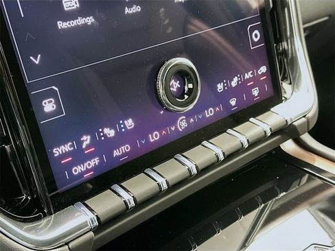 New 2026 GMC Yukon Denali w/ Denali Reserve Package image 16