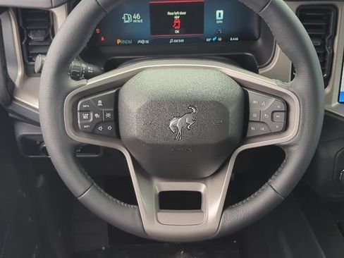 New 2026 Ford Bronco Outer Banks w/ Sasquatch Package AWD/4WD image 8