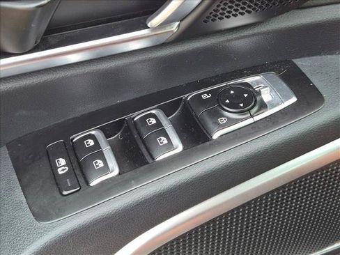 Used 2024 Kia Telluride EX w/ EX Captain's Chair Package FWD image 13