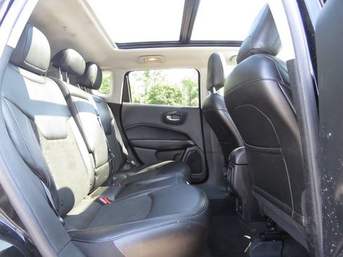 Used 2020 Jeep Compass Latitude AWD/4WD image 16