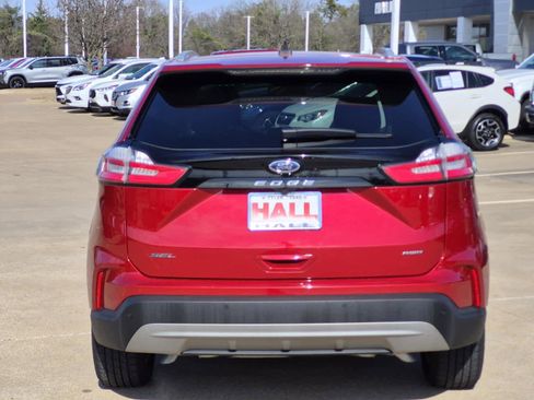 Used 2024 Ford Edge SEL w/ Convenience Package image 5
