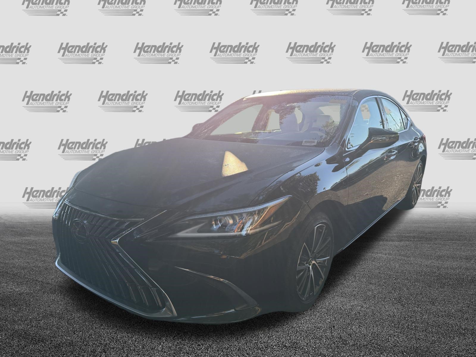 Used 2025 Lexus ES 350 w/ Premium Package FWD image 5