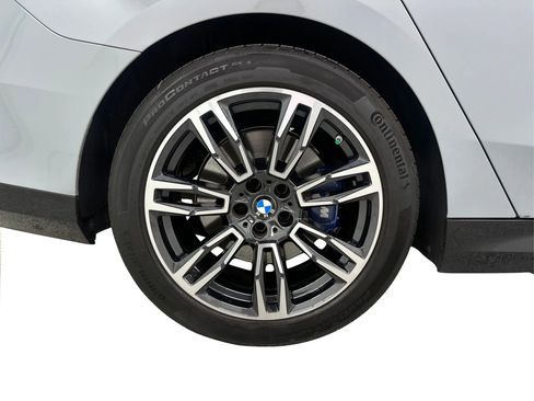 Used 2024 BMW 530i xDrive w/ M Sport Package image 25