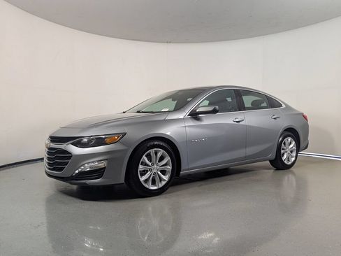 Used 2024 Chevrolet Malibu LT FWD image 3