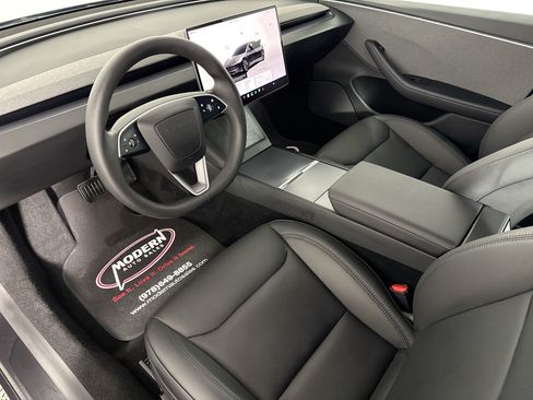 Used 2024 Tesla Model 3 Standard Range RWD image 19
