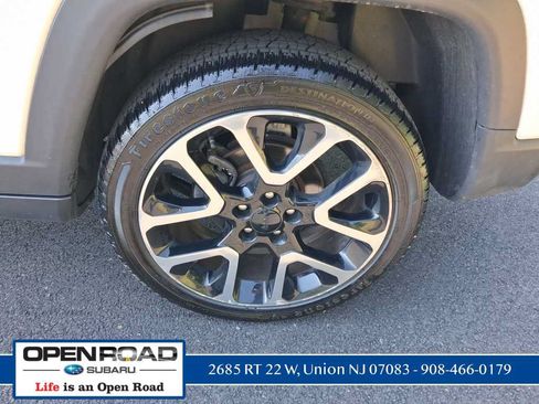 Used 2018 Jeep Compass Limited AWD/4WD image 12