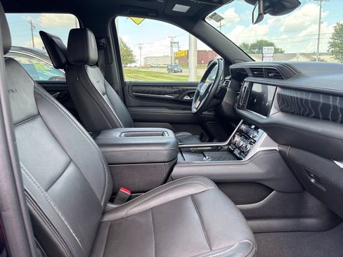 Used 2023 GMC Yukon XL Denali w/ Max Trailering Package AWD/4WD image 37