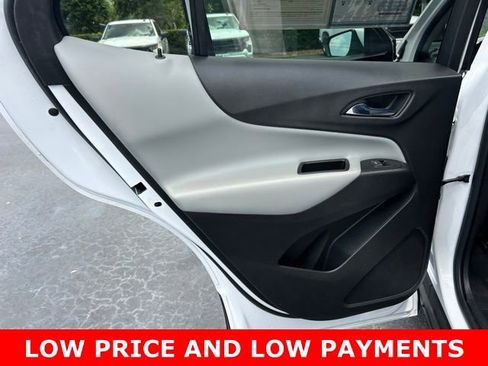 Used 2022 Chevrolet Equinox LT AWD/4WD image 13