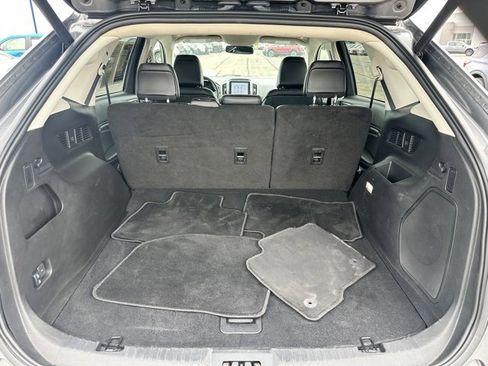 Certified 2024 Ford Edge Titanium image 7