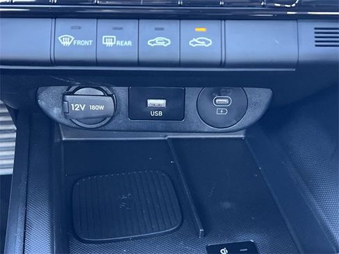 Certified 2025 Hyundai Elantra SEL image 14