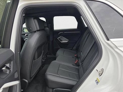 New 2025 Audi Q3 2.0T Premium w/ Convenience Package image 17