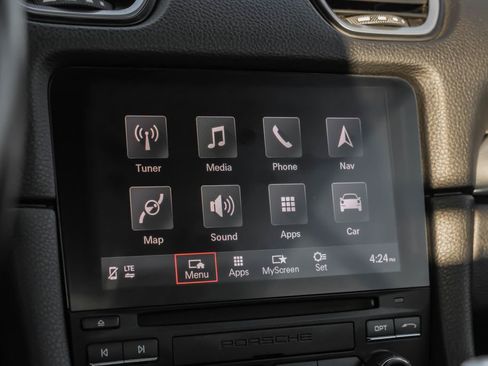 Used 2018 Porsche 718 Cayman S image 32