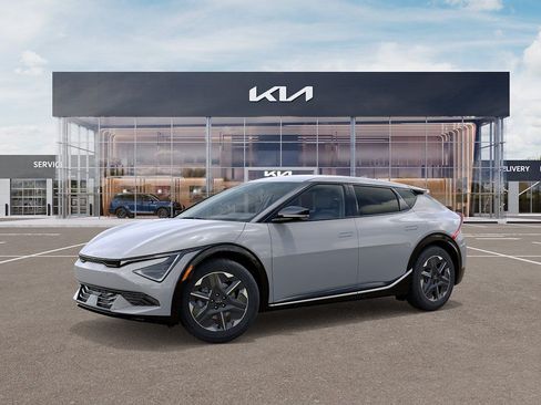 New 2026 Kia EV6 Light RWD image 3