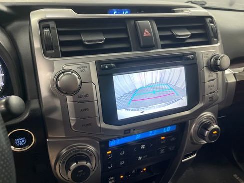 Used 2016 Toyota 4Runner Limited AWD/4WD image 17