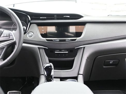 New 2026 Cadillac XT5 Sportv w/ LPO, Onyx Lite Package image 25