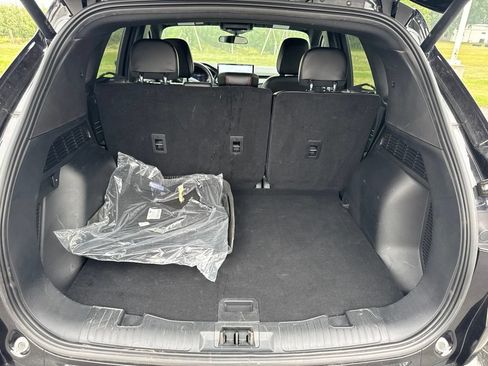Used 2024 Ford Escape ST-Line w/ Tech Pack #1 AWD/4WD image 7