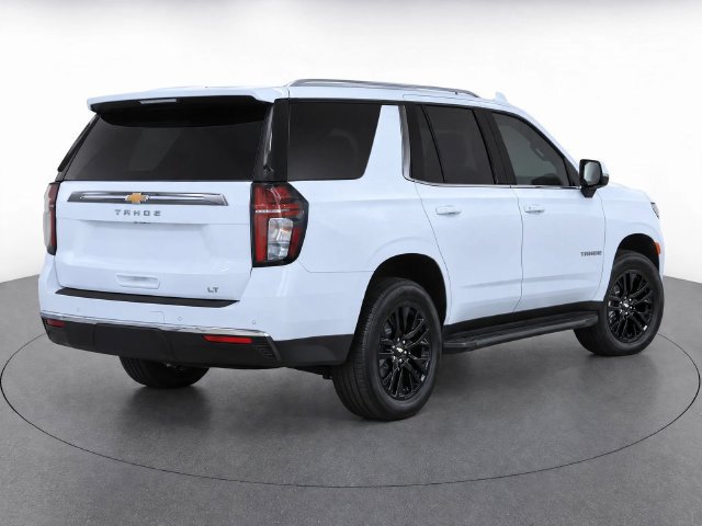 Used 2024 Chevrolet Tahoe LT w/ LT Signature Plus Package RWD image 3