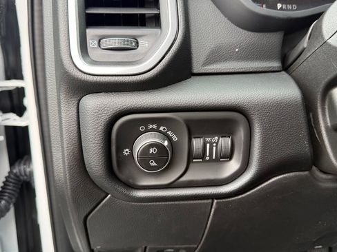 New 2026 RAM 2500 Laramie w/ Night Edition AWD/4WD image 17