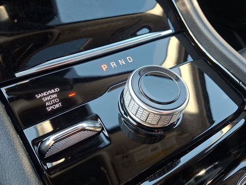 Used 2022 Jeep Grand Cherokee L Limited image 16