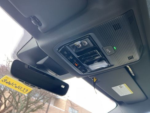 New 2026 Volkswagen Tiguan SE R-Line image 22