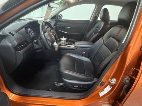 Used 2025 Nissan Sentra SR w/ SR Premium Package FWD image 14
