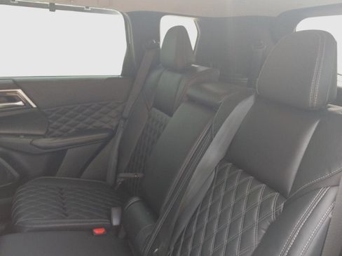 Used 2023 Mitsubishi Outlander SEL Black Edition image 26