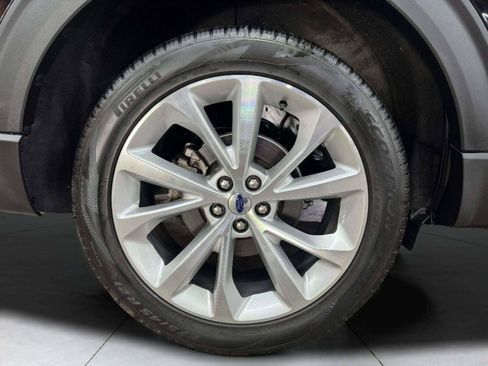 Used 2024 Ford Explorer Platinum w/ Technology Package AWD/4WD image 81