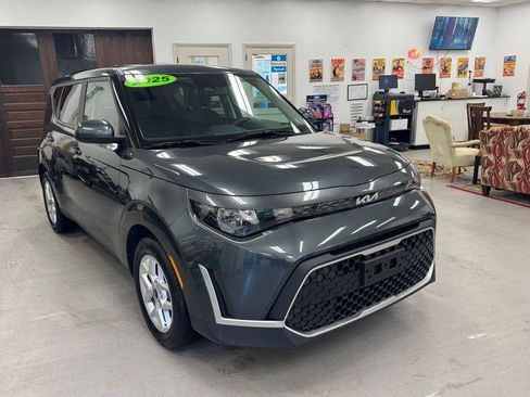 Used 2025 Kia Soul LX w/ LX Technology Package image 28