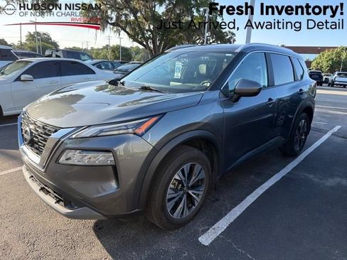 Used 2023 Nissan Rogue SV w/ SV Premium B Package FWD image 1