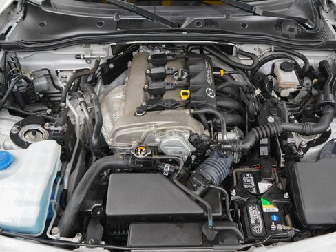 Used 2016 MAZDA MX-5 Miata Grand Touring RWD image 26