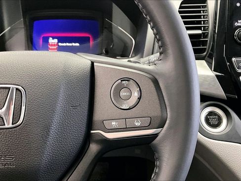 Used 2023 Honda Odyssey EX-L image 21
