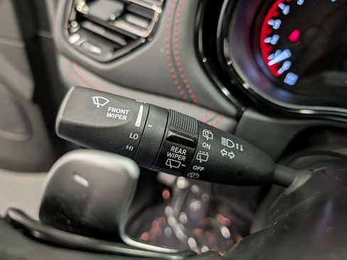 Used 2025 Dodge Durango R/T AWD/4WD image 17