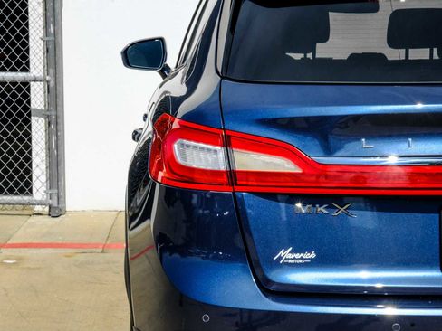 Used 2018 Lincoln MKX Select w/ Select Plus Package image 49