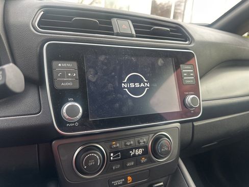 Certified 2023 Nissan Leaf S image 12